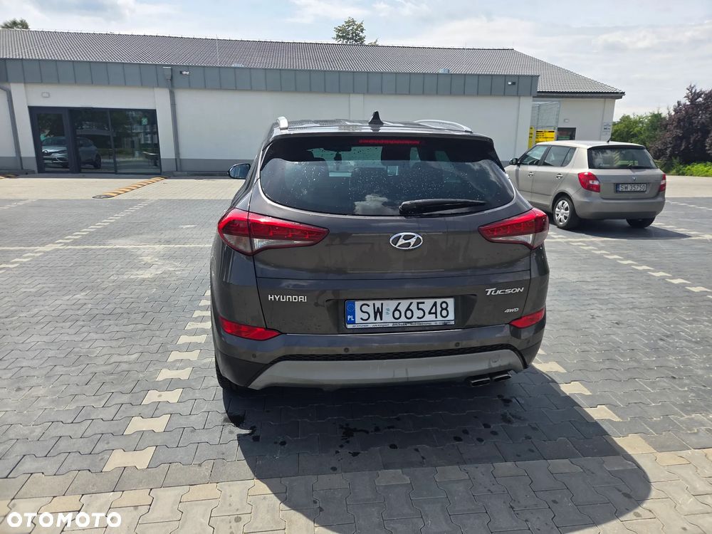 Hyundai Tucson 2.0 CRDI 4WD Premium - 3