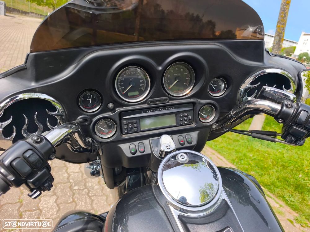 Harley-Davidson Electra glide - 9