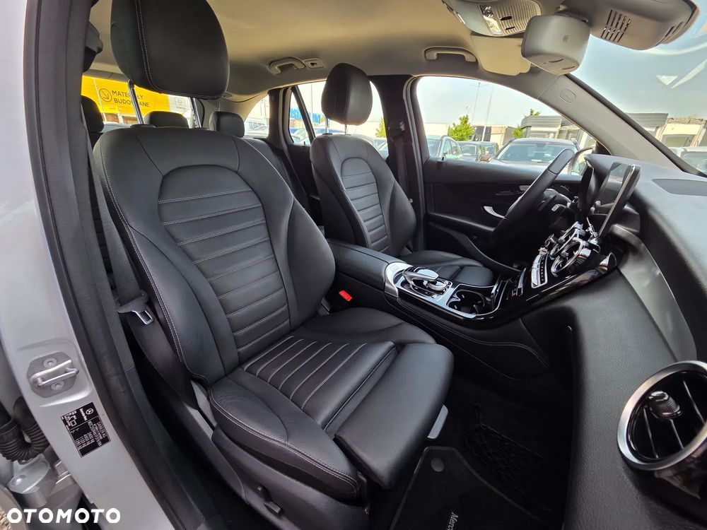 Mercedes-Benz GLC 250 4Matic 9G-TRONIC - 18