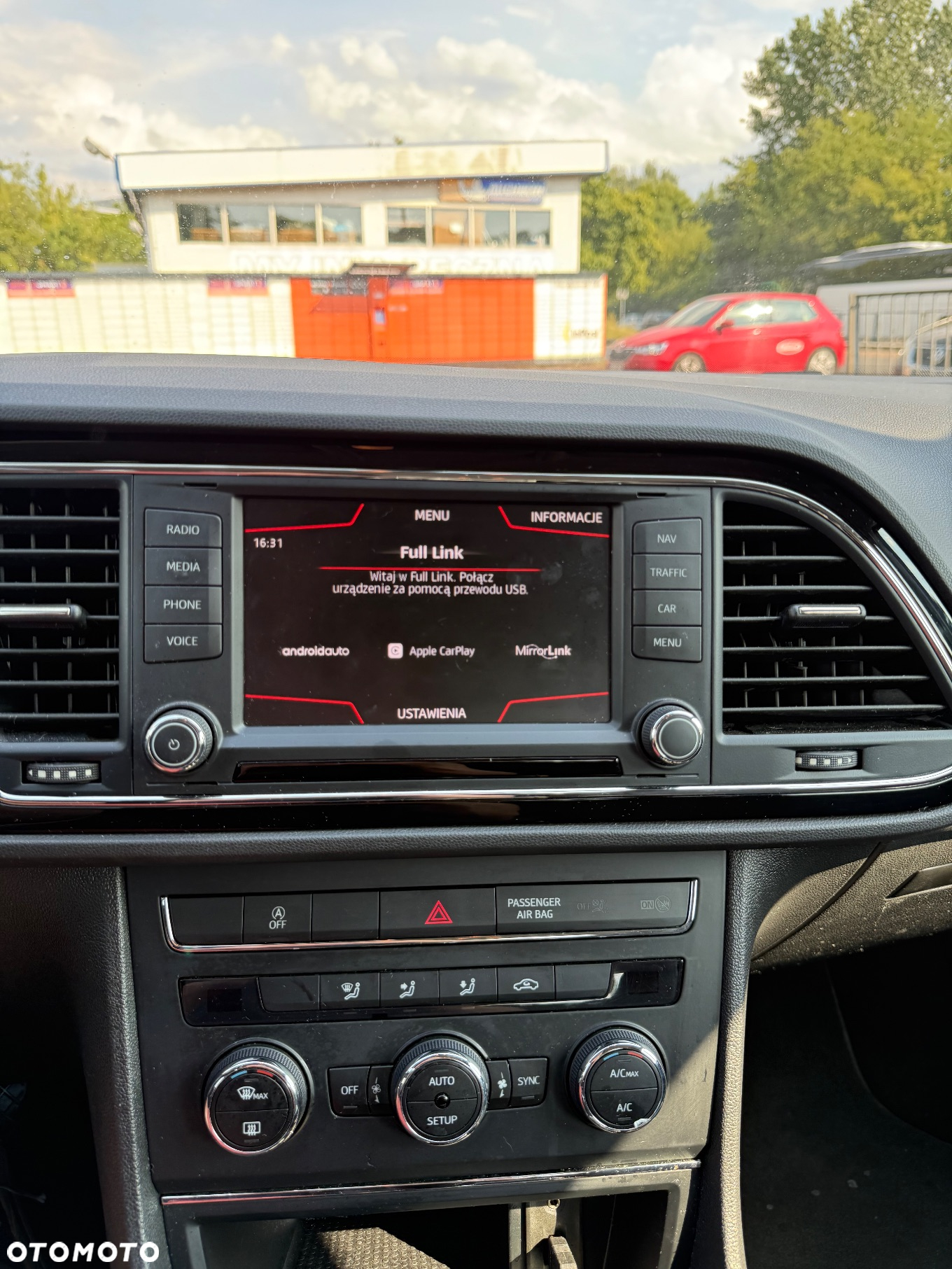 Seat Leon 1.6 TDI Ecomotive Style S&S - 8