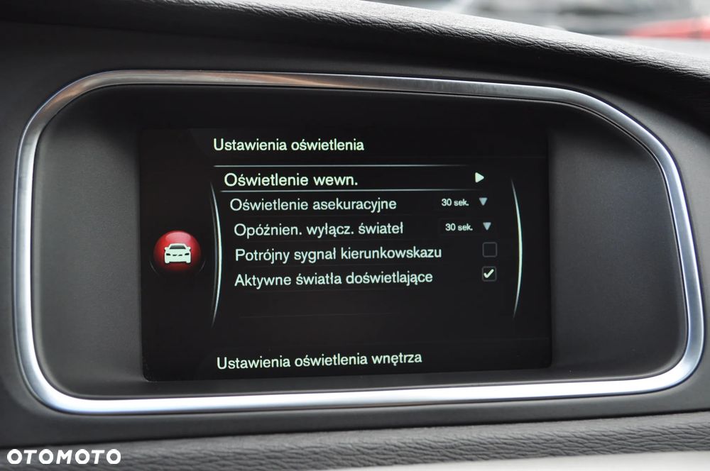 Volvo V40 T2 Momentum - 22