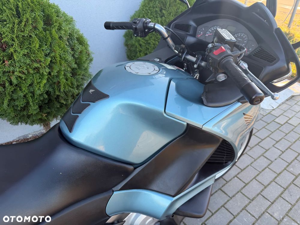 Honda NTV - 18