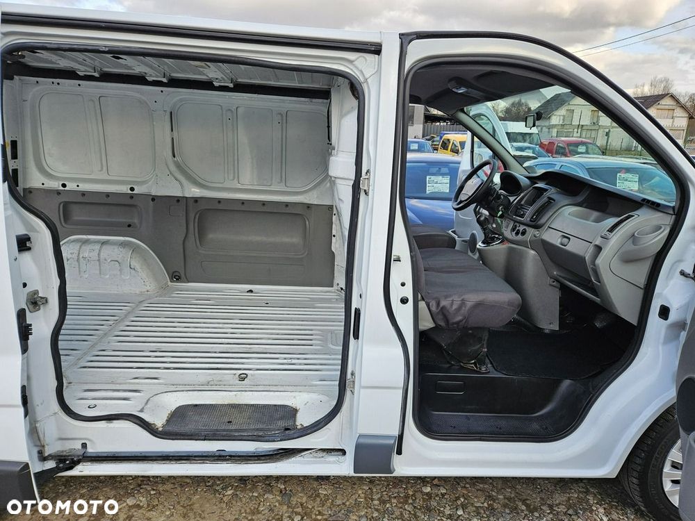 Renault Trafic - 15
