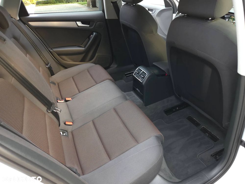 Audi A4 Allroad 2.0 TDI DPF S tronic - 34