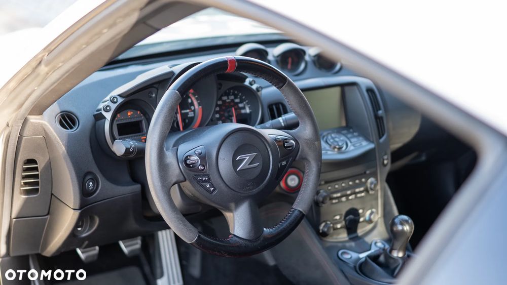 Nissan 370 Z 3.7 V6 Nismo - 6