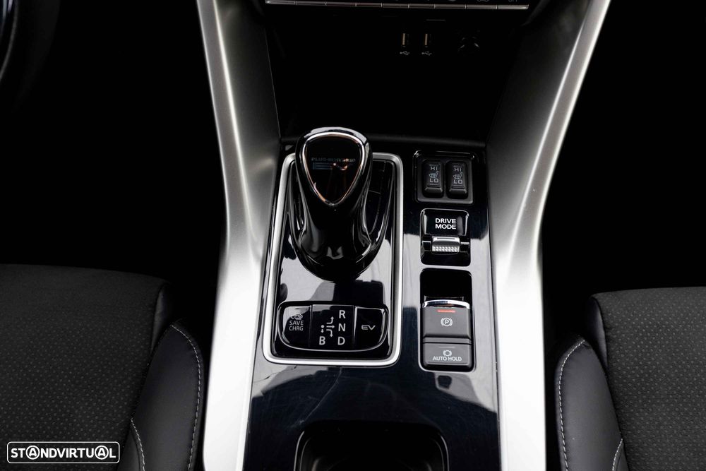 Mitsubishi Eclipse Cross - 32