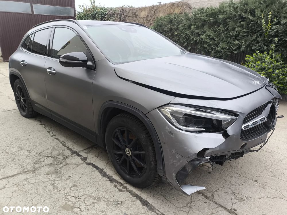 Mercedes-Benz GLA 250 4Matic 8G-DCT AMG Line - 5