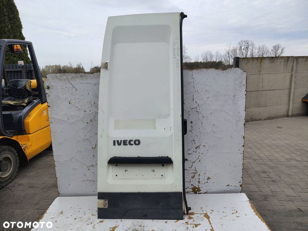 DRZWI LEWY TYŁ SKRZYDEŁKOWE IVECO DAILY 3 III 35C15 FL LIFT 2 - 1