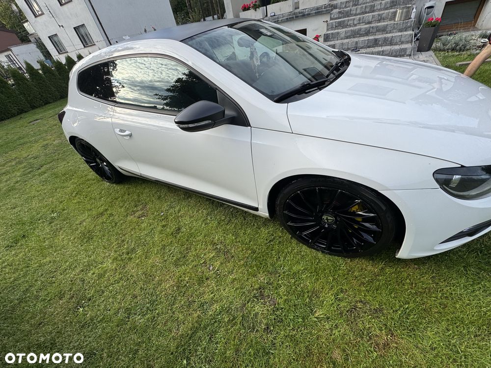 Volkswagen Scirocco 2010 photo 2