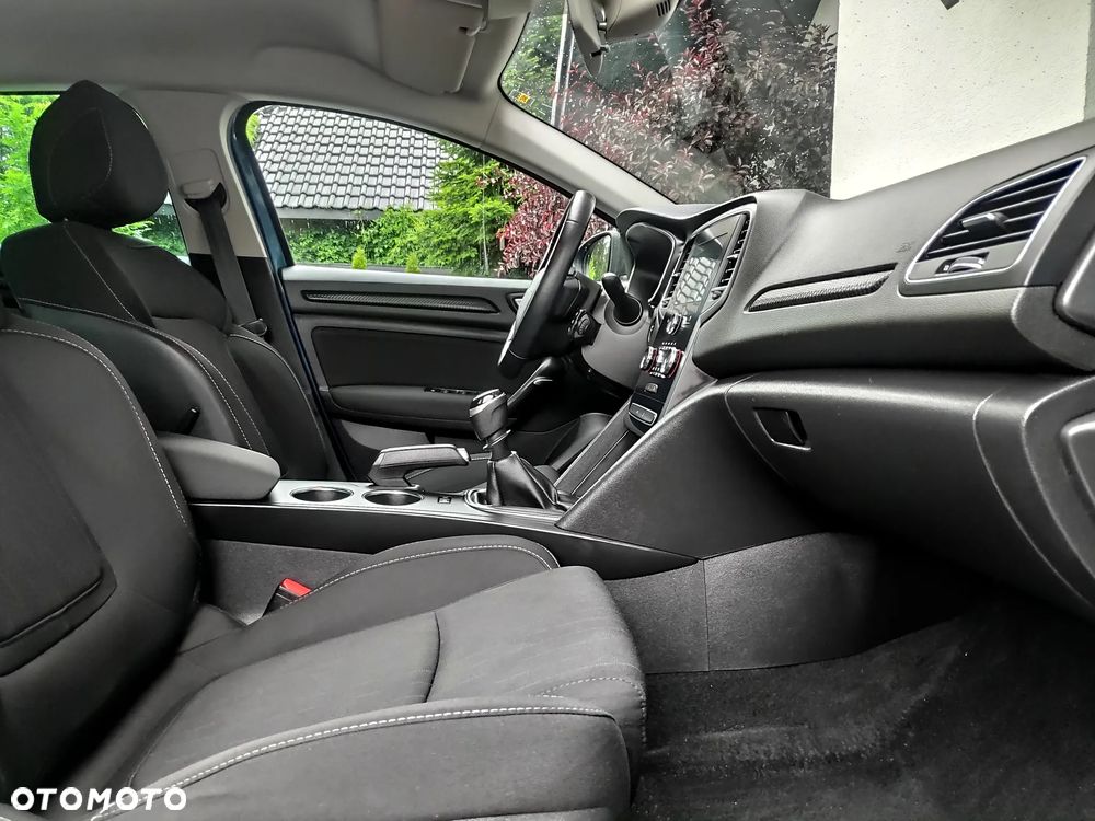 Renault Megane 1.3 TCe FAP Limited - 10