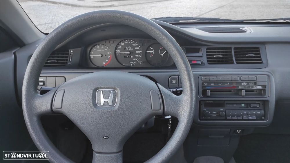 Honda Civic 1.5 LSi 16 V - 18