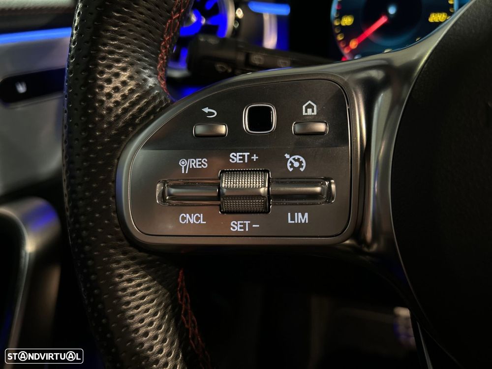 Mercedes-Benz CLA 200 d Shooting Brake AMG Line Aut. - 16