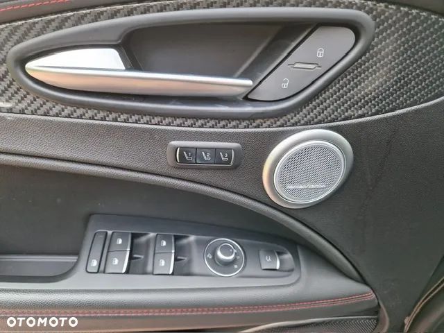 Alfa Romeo Stelvio 2.0 Turbo Estrema Q4 - 9