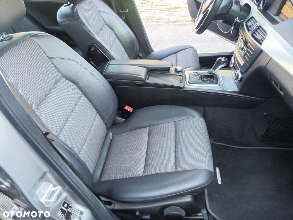 Mercedes-Benz Klasa C - 27