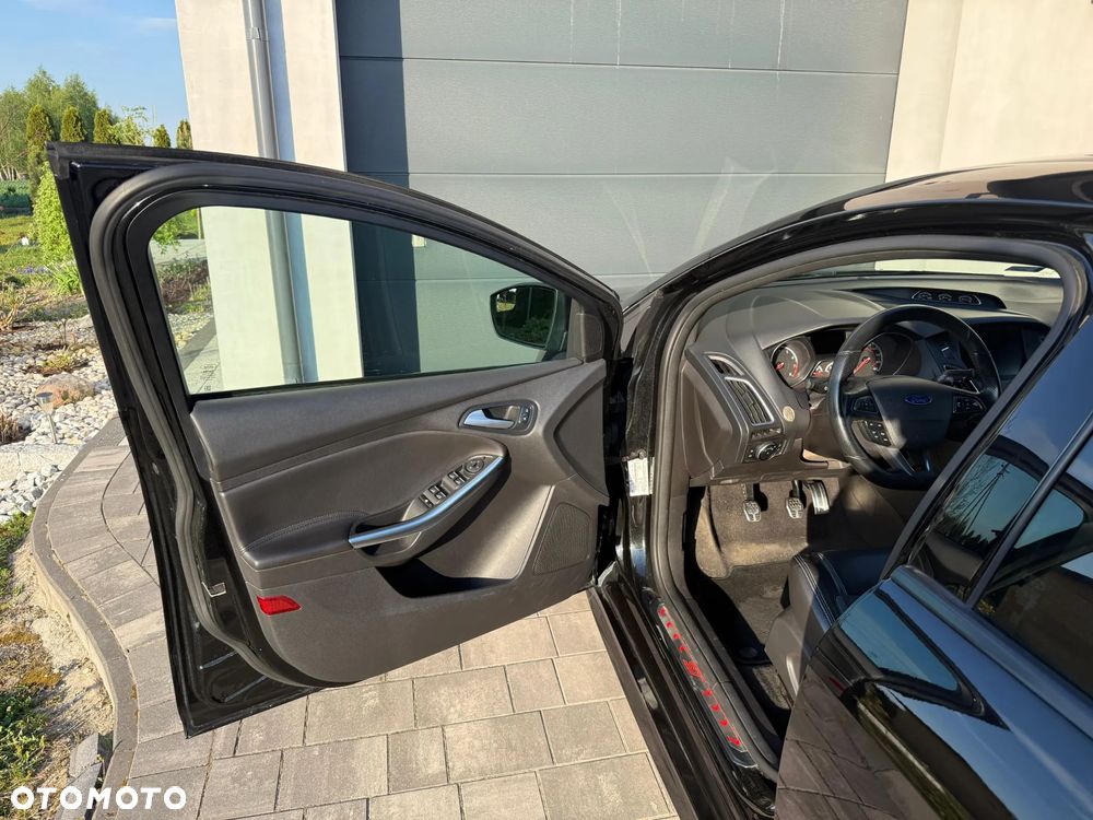 Ford Focus 2.0 EcoBoost ST - 12