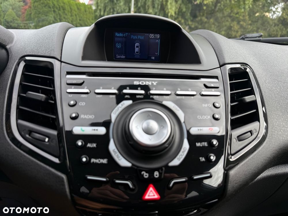 Ford Fiesta 1.0 EcoBoost Titanium ASS - 23