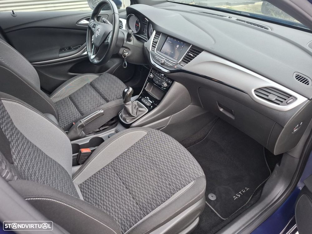 Opel Astra Sports Tourer 1.2 T Design & Tech S/S - 24