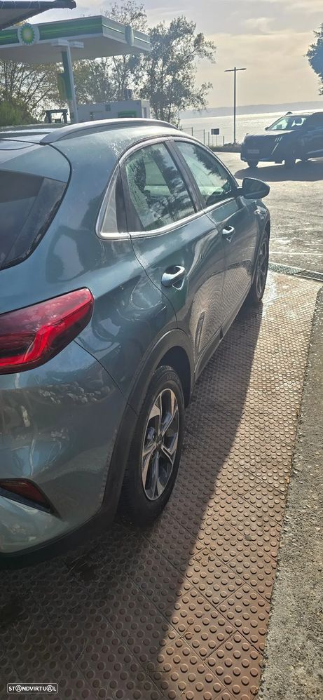 Kia Xceed 2023 photo 3