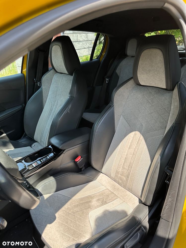 Peugeot 208 GT Line - 16
