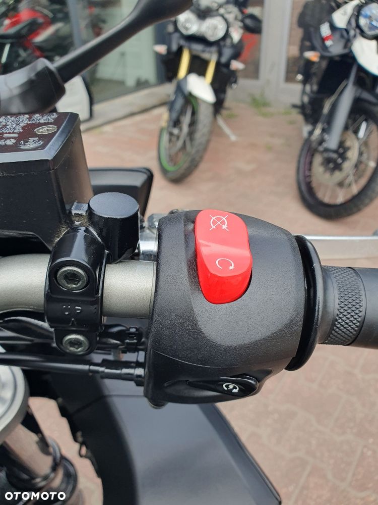 Yamaha FZ6 - 11