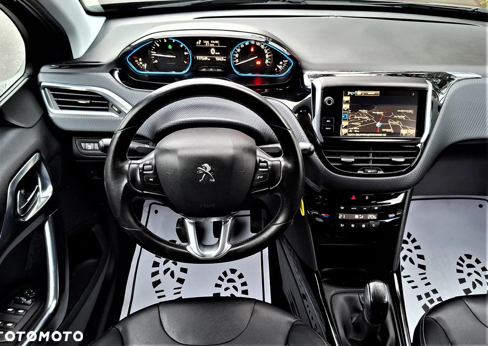 Peugeot 2008 PureTech 110 Stop&Start Allure - 36