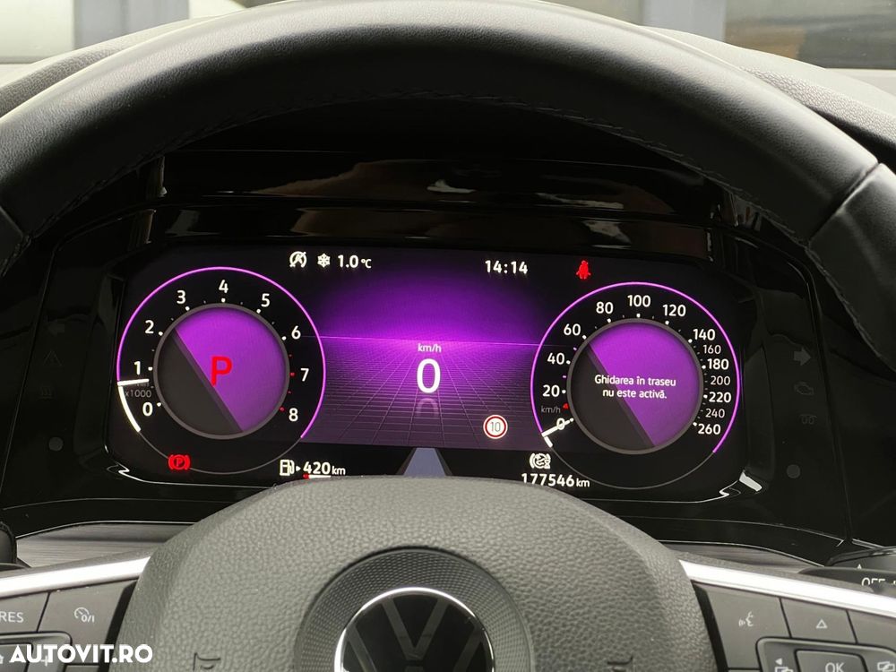 Volkswagen Golf - 31