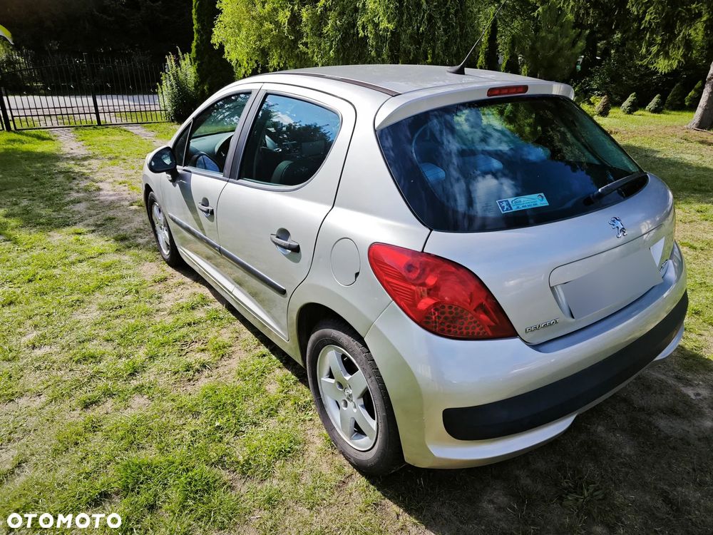 Peugeot 207 1.4 HDi Trendy - 4