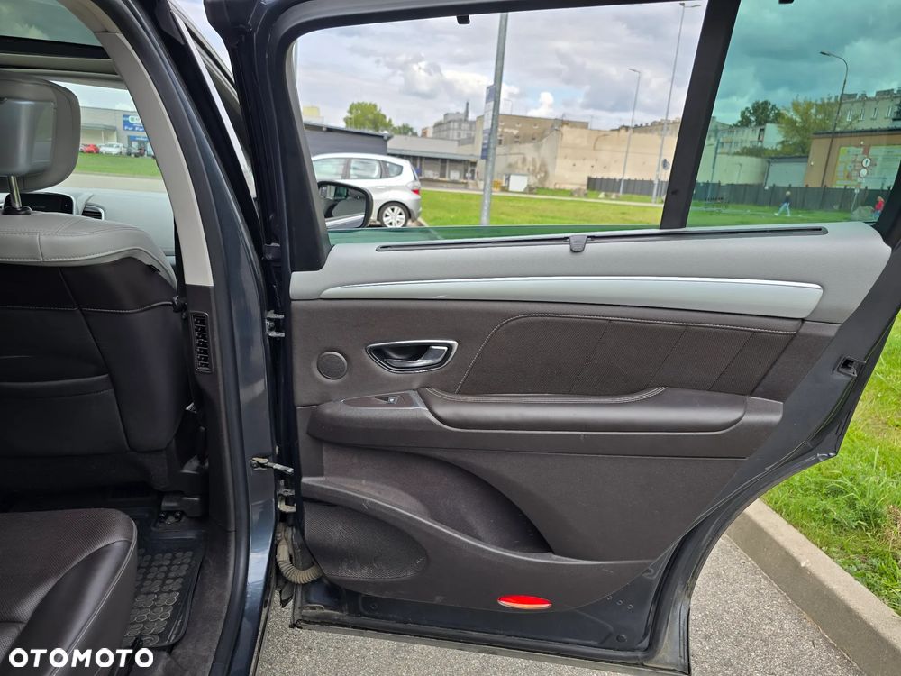 Renault Espace 1.6 dCi Energy Initiale Paris EDC 7os - 22