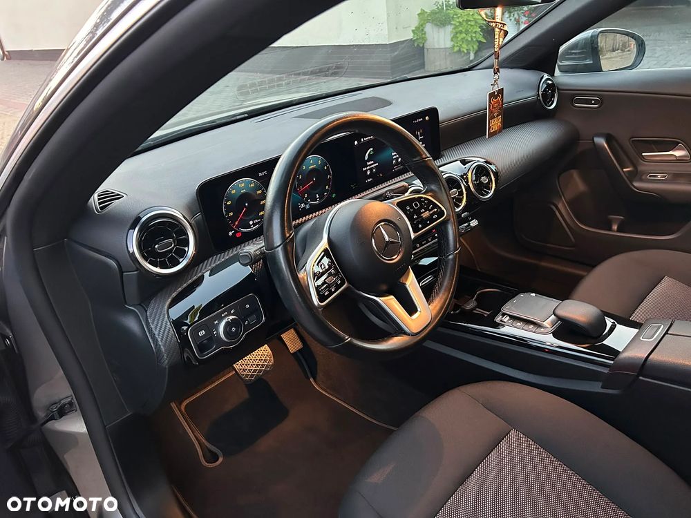 Mercedes-Benz CLA 180 7G-DCT Edition 2021 - 12