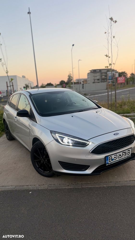 Ford Focus 1.0 EcoBoost Trend Edition - 26