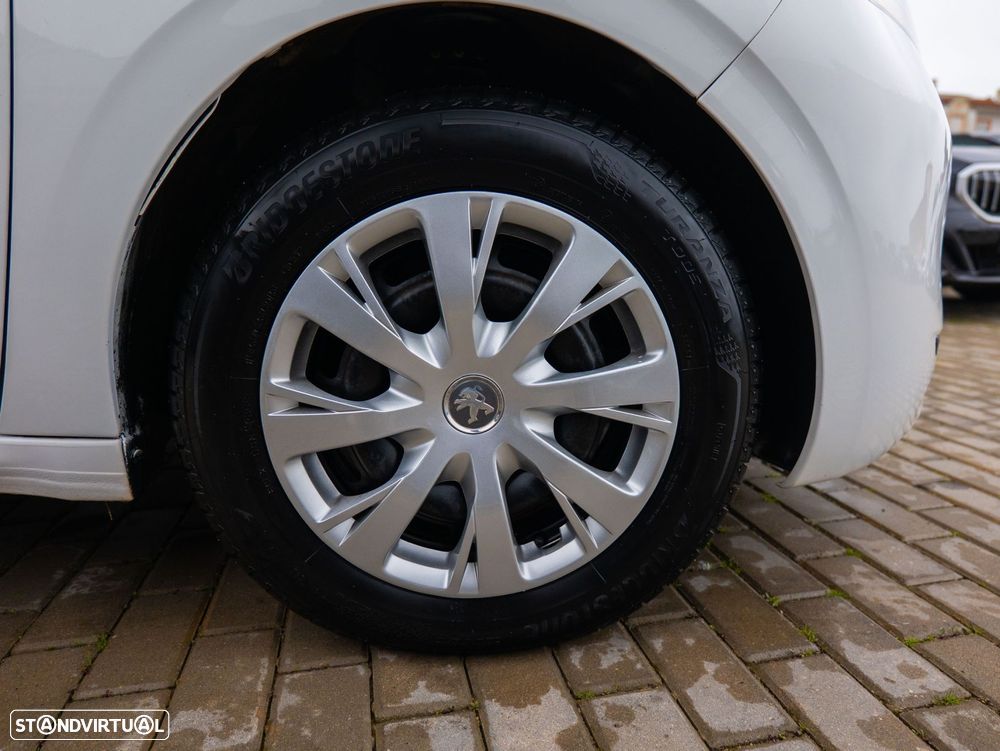 Peugeot 208 1.4 HDi - 25