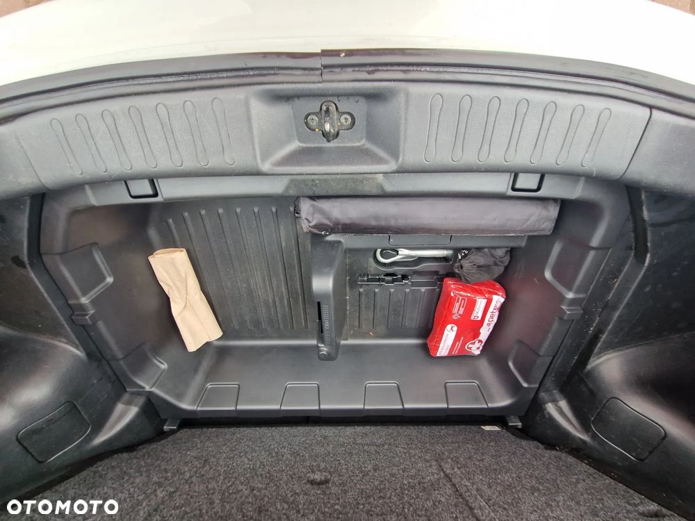 Nissan Juke 1.6 Visia - 15