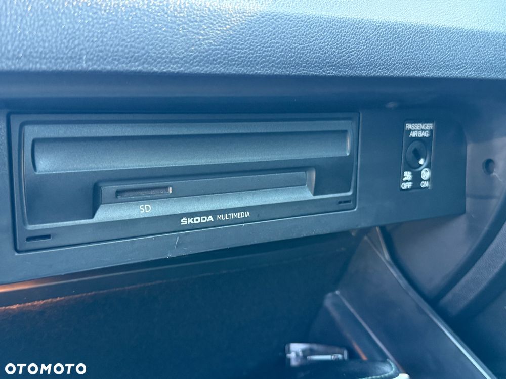 Skoda Octavia 1.6 TDI (Green tec) 4x4 Ambition - 24