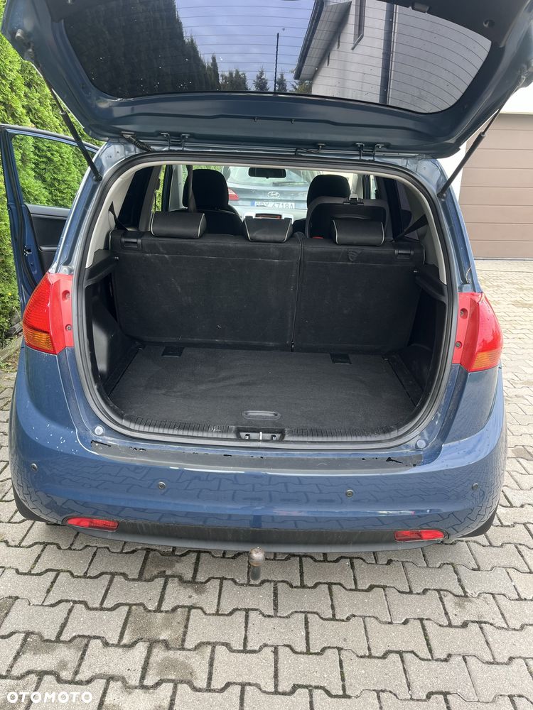 Kia Venga - 6