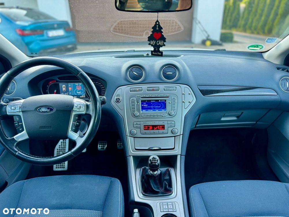 Ford Mondeo 2.0 TDCi Champions Edition - 30