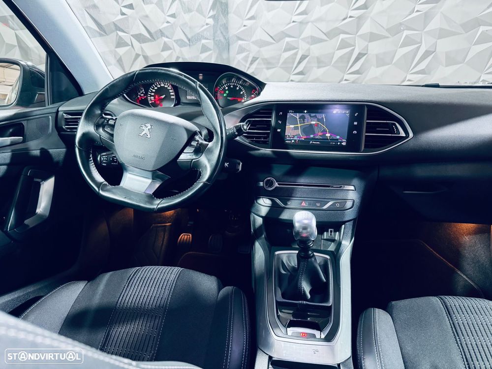 Peugeot 308 1.2 PureTech Style - 15