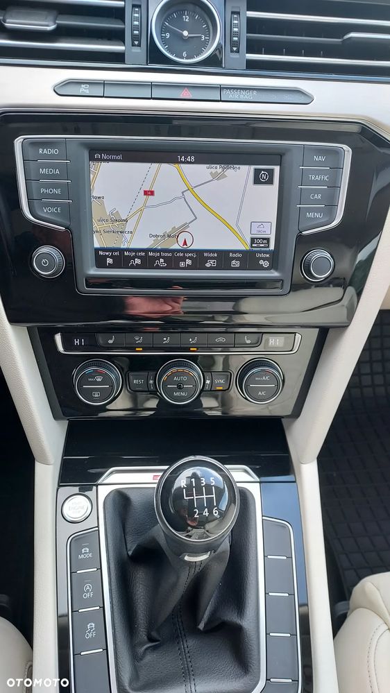 Volkswagen Passat 2.0 TDI BMT 4Mot Highline - 13