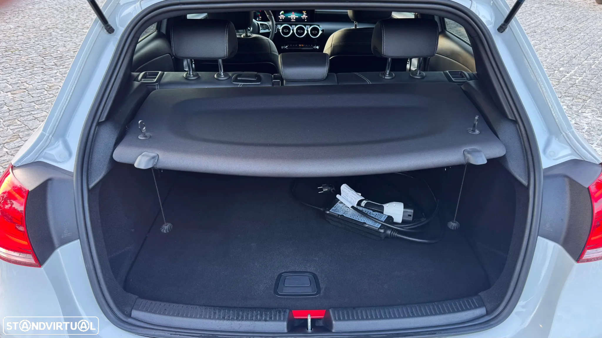 Mercedes-Benz A 250 e Progressive - 8