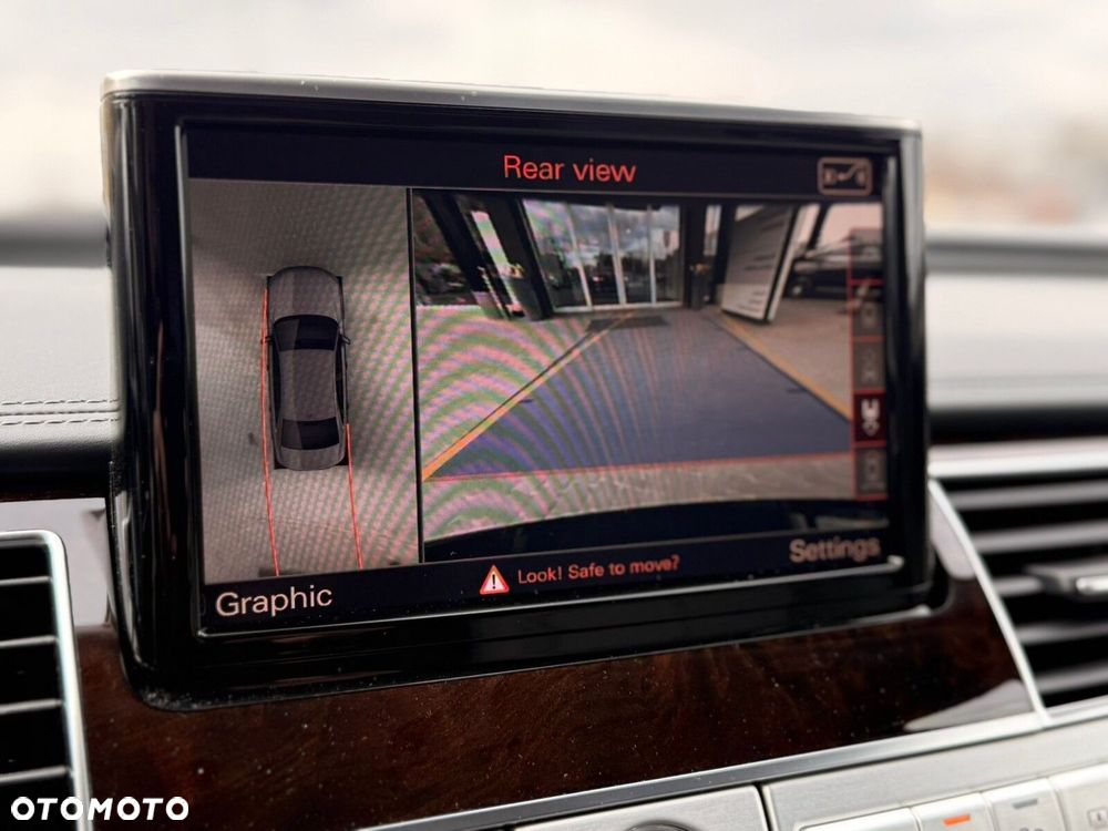 Audi A8 - 6