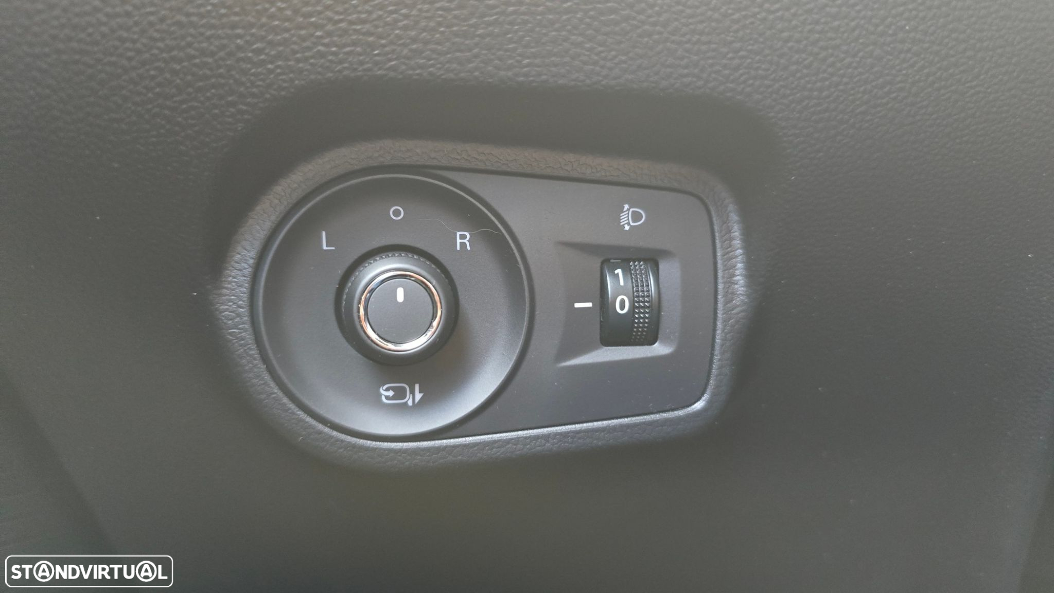MG MG4 64 kWh Luxury - 11