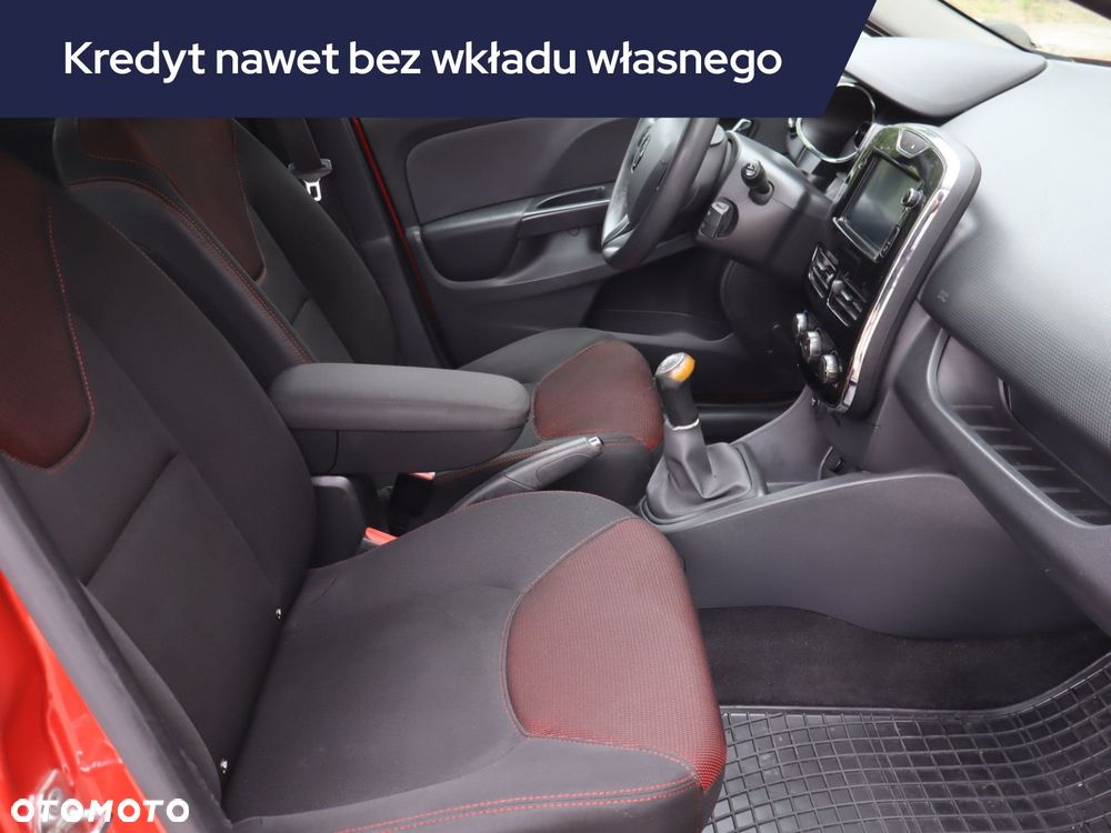 Renault Clio - 11