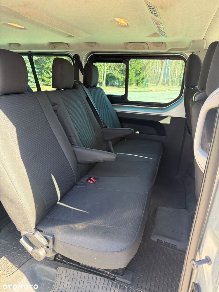 Opel Vivaro L2H1 2,9t Edition - 11