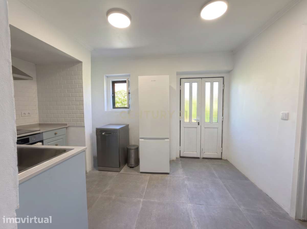 Casa térrea com carácter, onde a tradição ribatejana se encontra com o - Grande imagem: 5/16