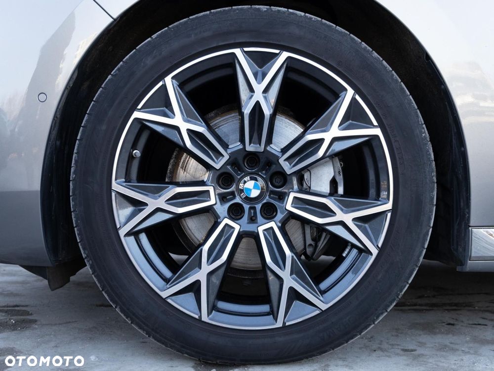 BMW Seria 7 - 8