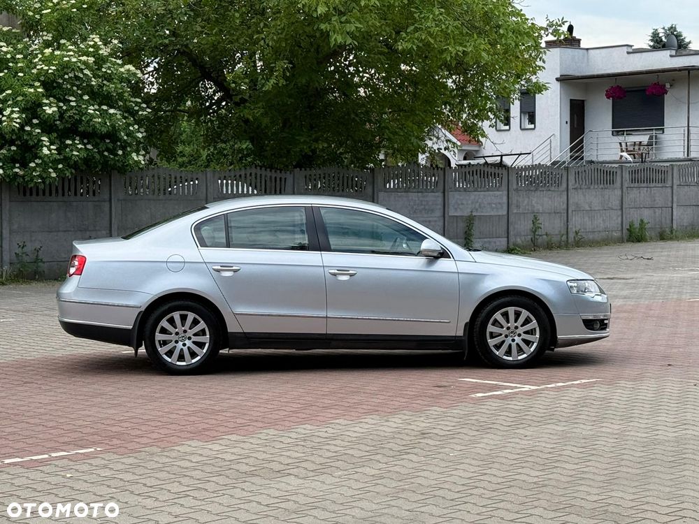 Volkswagen Passat 2.0 TDI Comfortline - 10