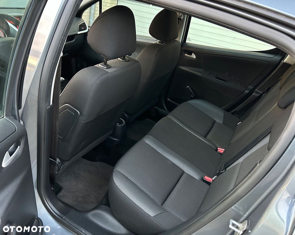 Peugeot 207 - 5