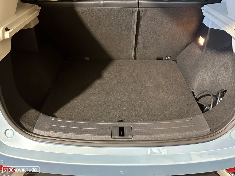 MG ZS EV Luxury - 12