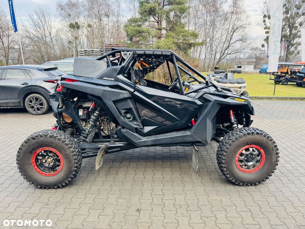 Polaris RZR - 11