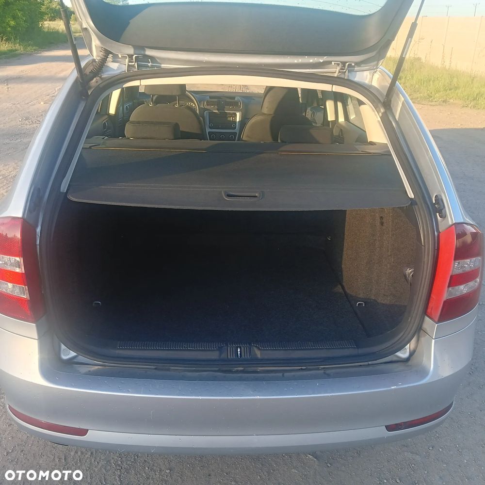 Skoda Octavia 1.6 TDI DPF Ambition - 5