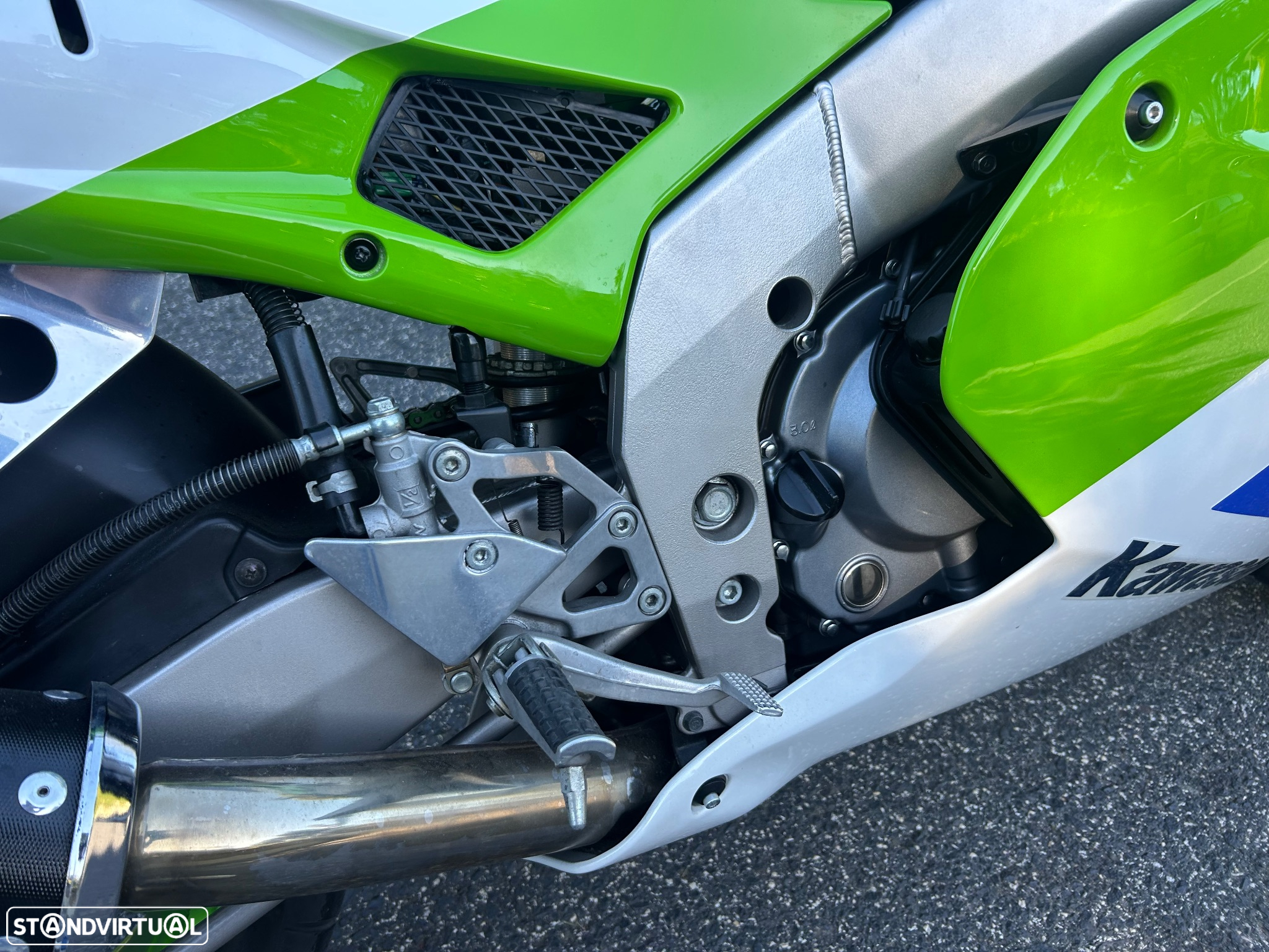 Kawasaki ZXR 400 - 18